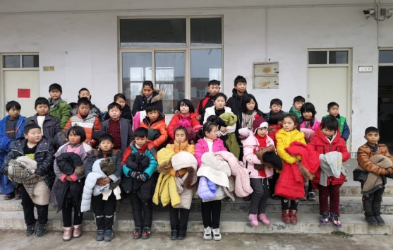 岳阳林纸打通产业扶贫主干道  精准接力助致富(1)1096.jpg